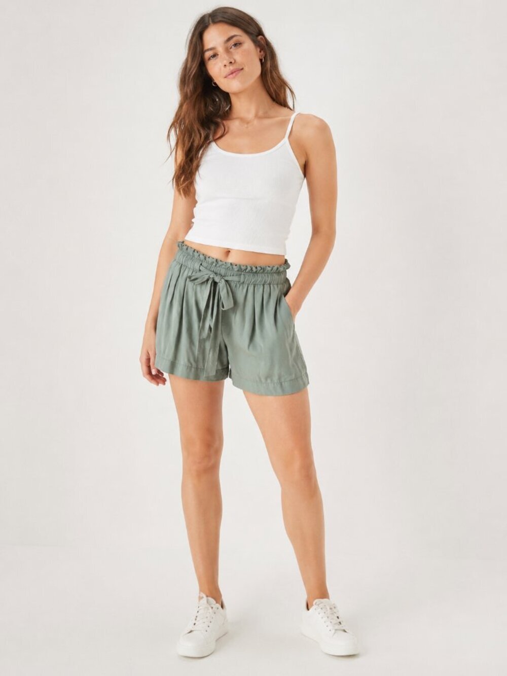 American Eagle Sage Green Pull-On Tie Waist Shorts Size Large